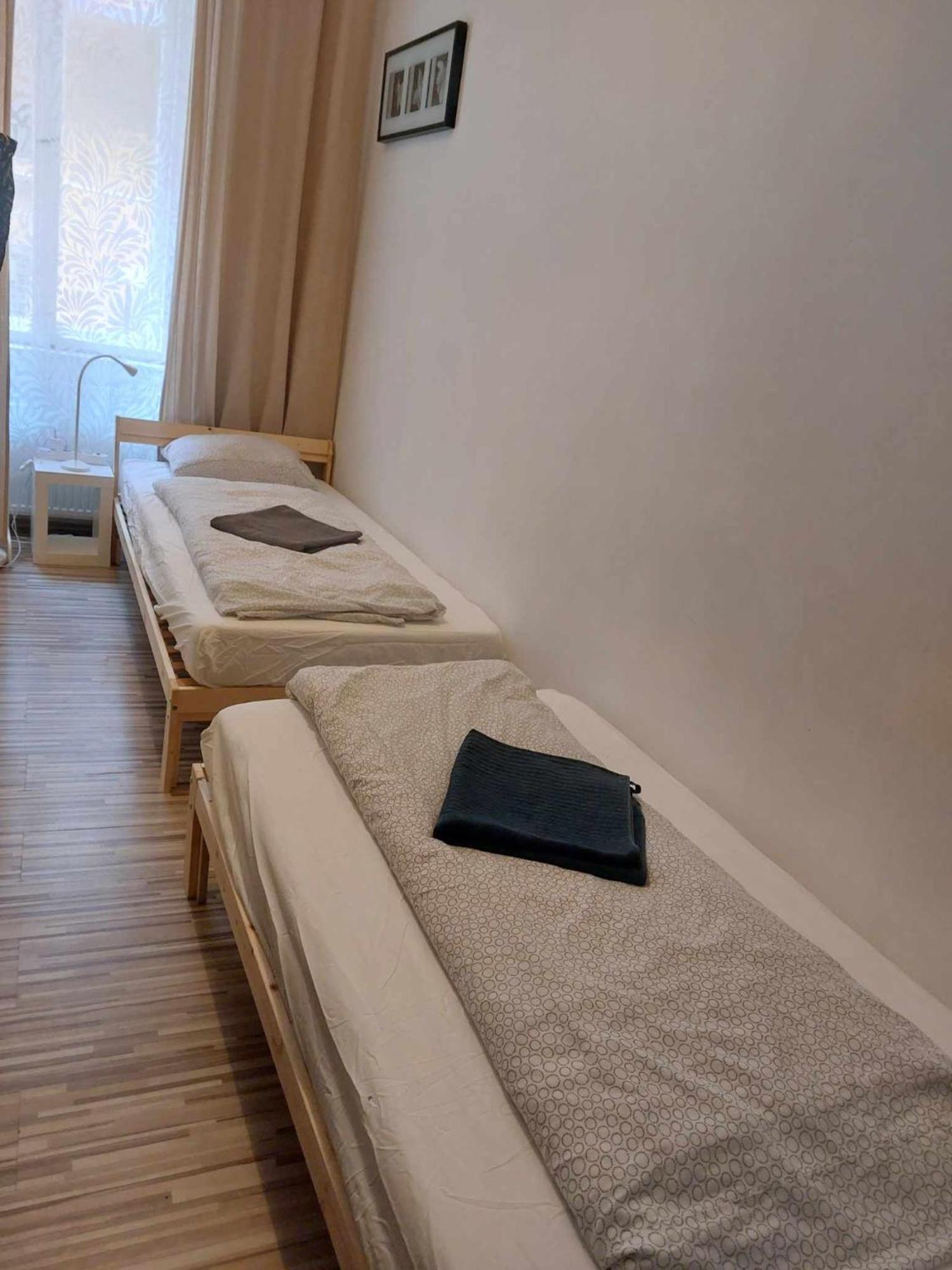 Free Parking Sega Rally Apartment Budapest Exterior photo