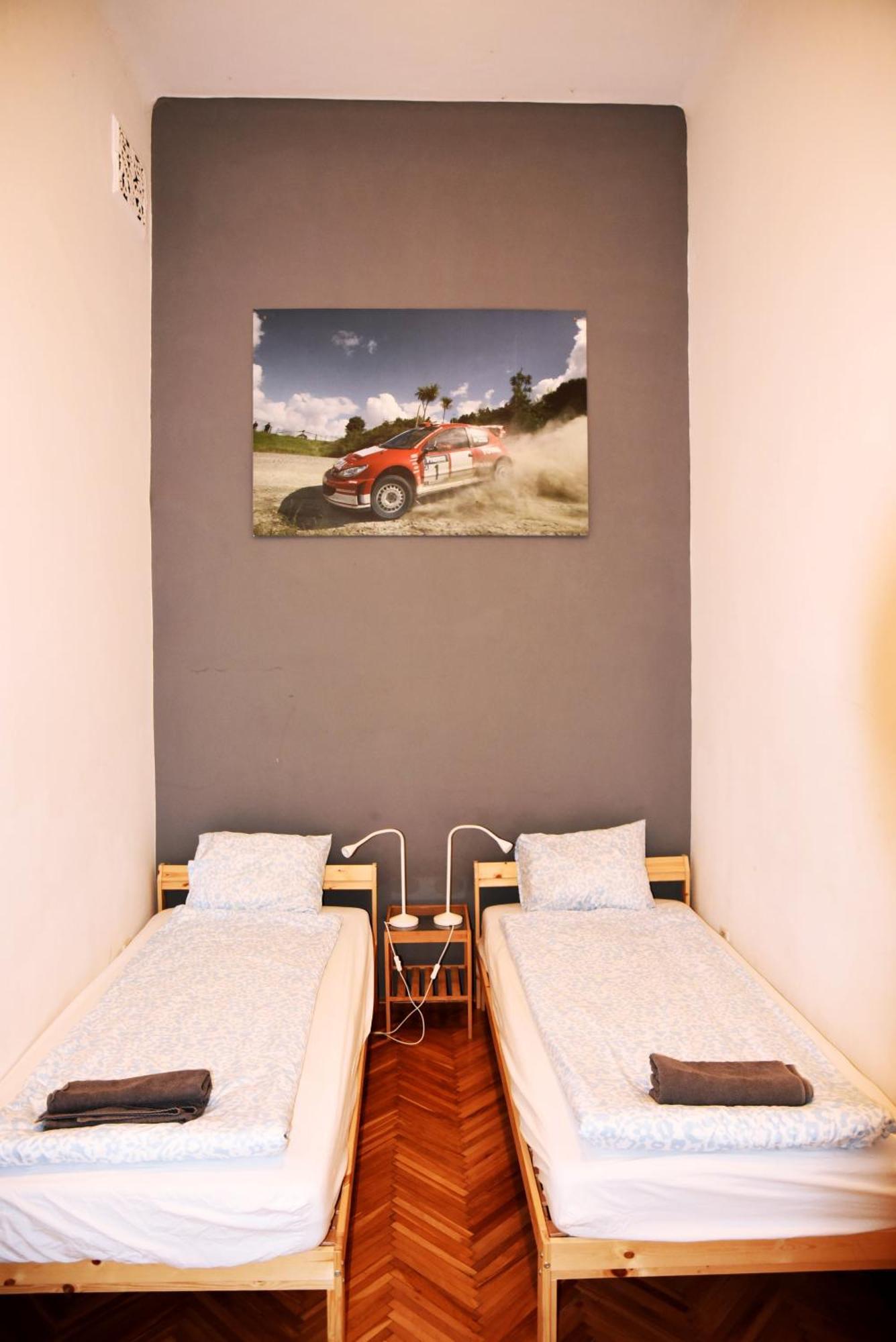 Free Parking Sega Rally Apartment Budapest Exterior photo